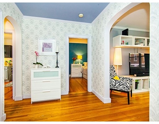 35 Chiswick Rd unit 2, Brighton, MA 02135 - photo 1