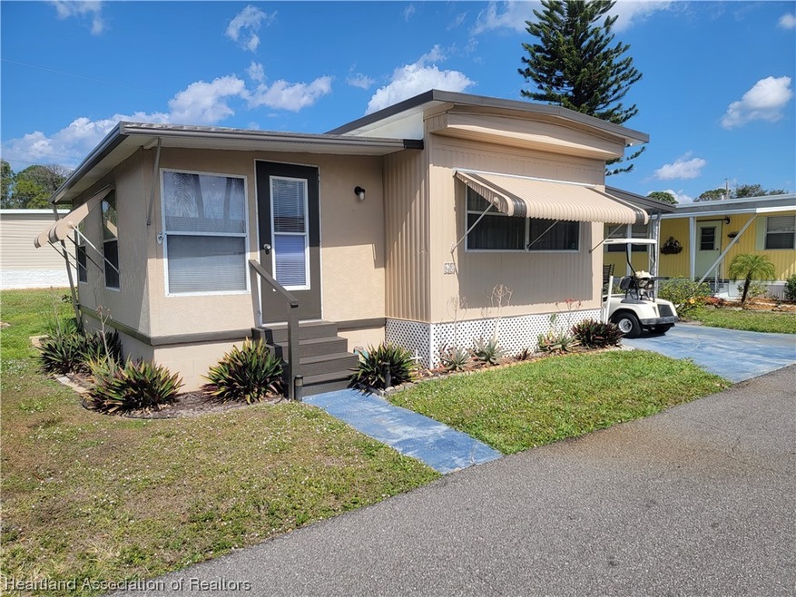 60 Pine Aire Cir, Lake Placid, FL 33852 - photo 1