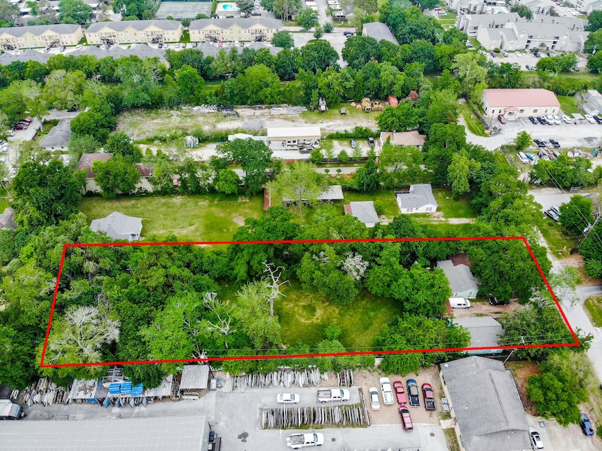 1939 Knoll St, Houston, TX 77080 - photo 1