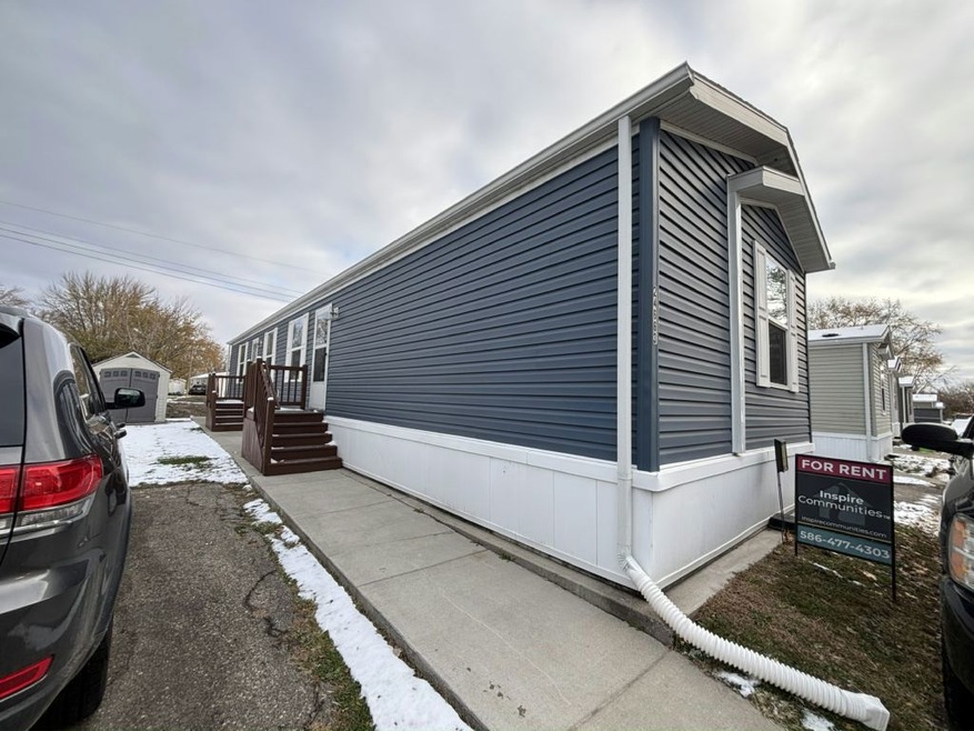 24663 Bellwood St unit 10, Harrison Township, MI 48045 - photo 1