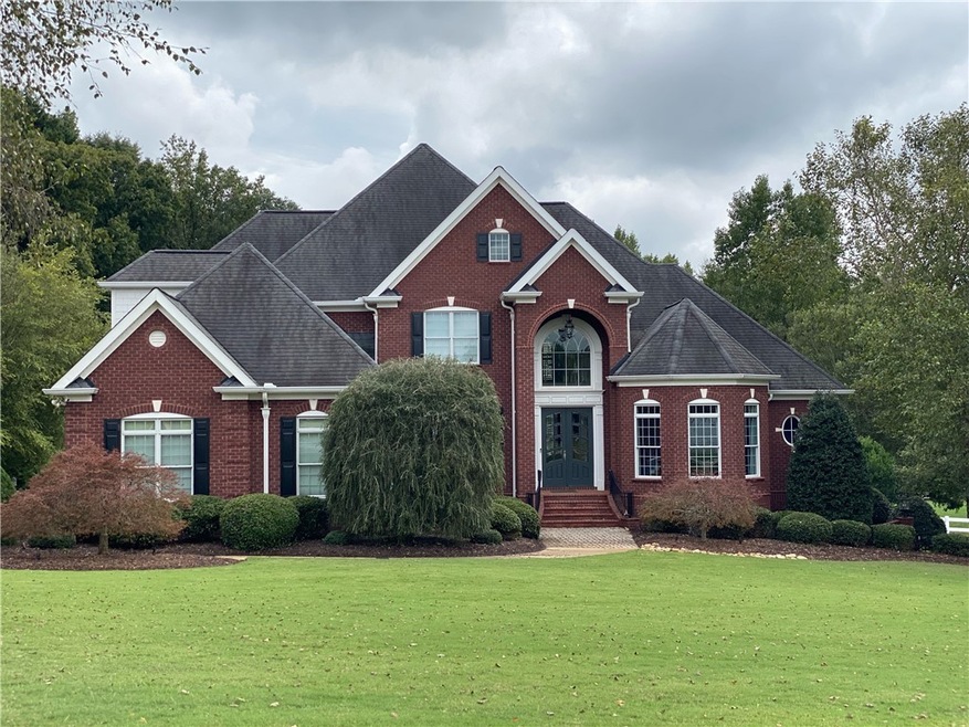 102 Wood Stream Way
