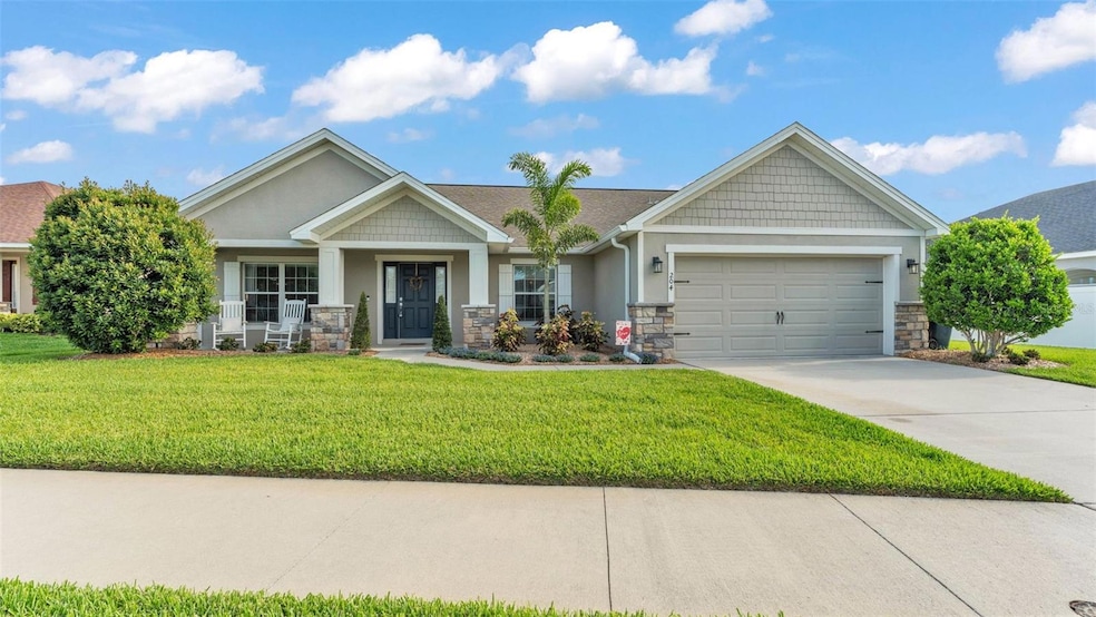204 Walkers Point Dr, Auburndale, FL 33823 - photo 1