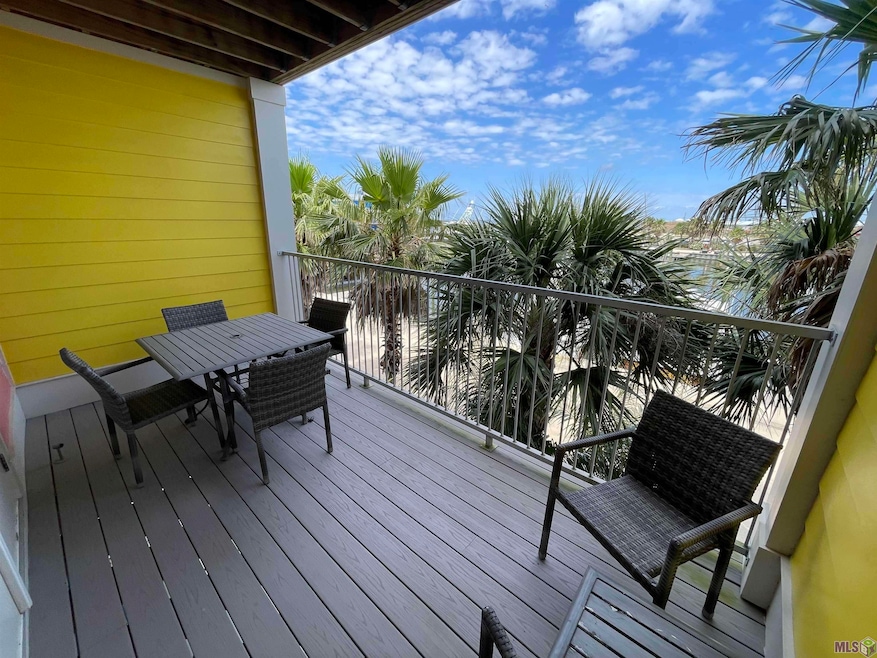 For Sale $275,000 • Co-Listing Agent