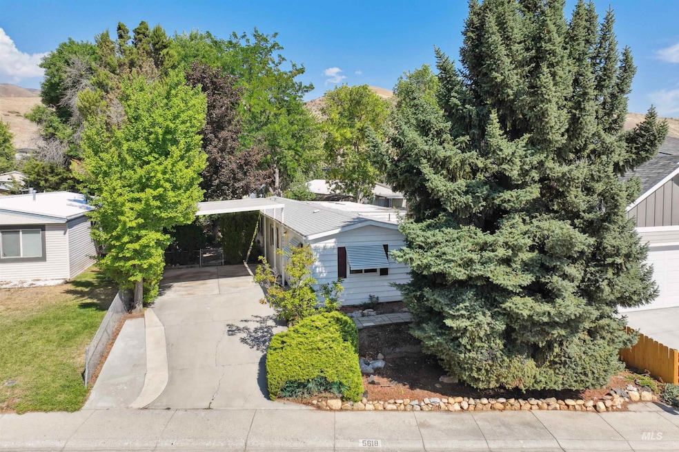 Pending $215,000 • Co-Listing Agent