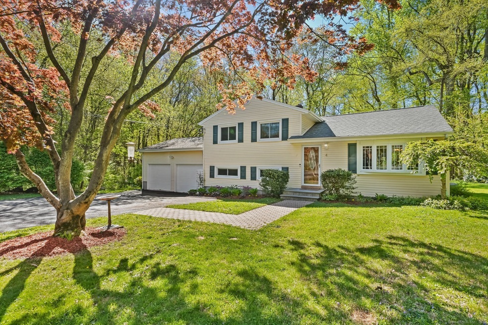 4 Dawn Rd, Norwalk, CT 06851 - photo 1