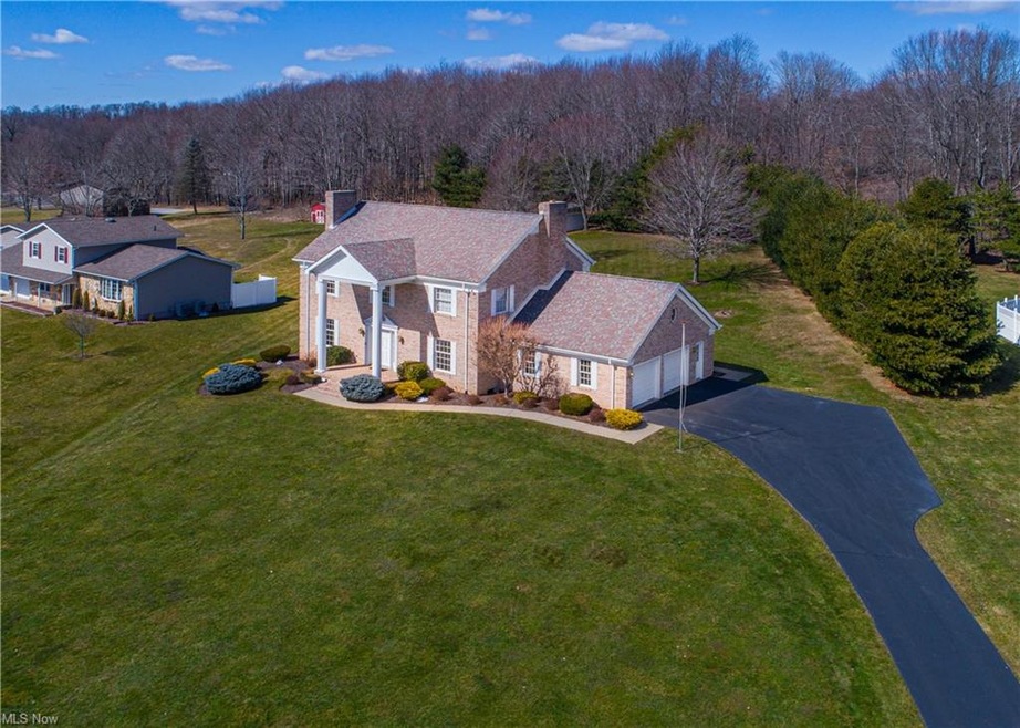 46034 Lori Rd, East Liverpool, OH 43920 - photo 1