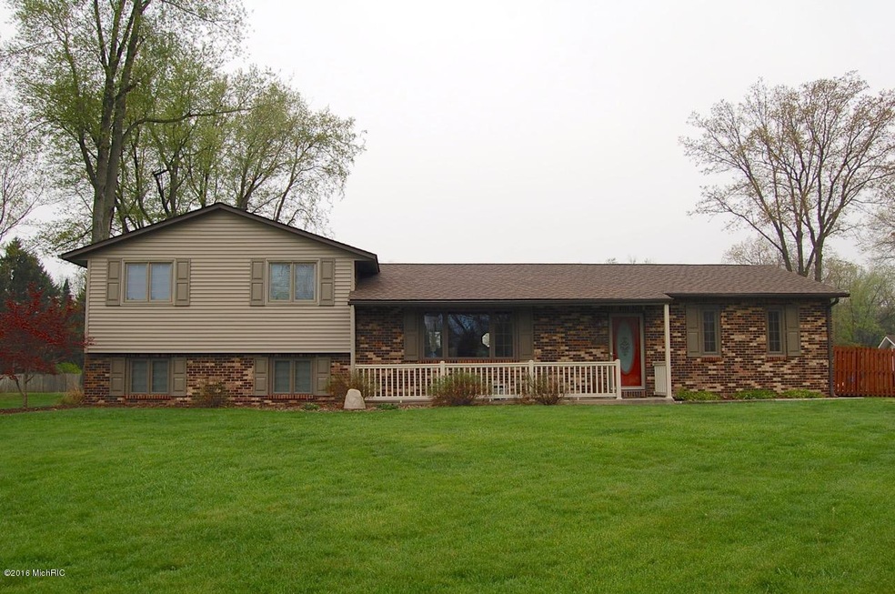2485_LoneElmDr_01