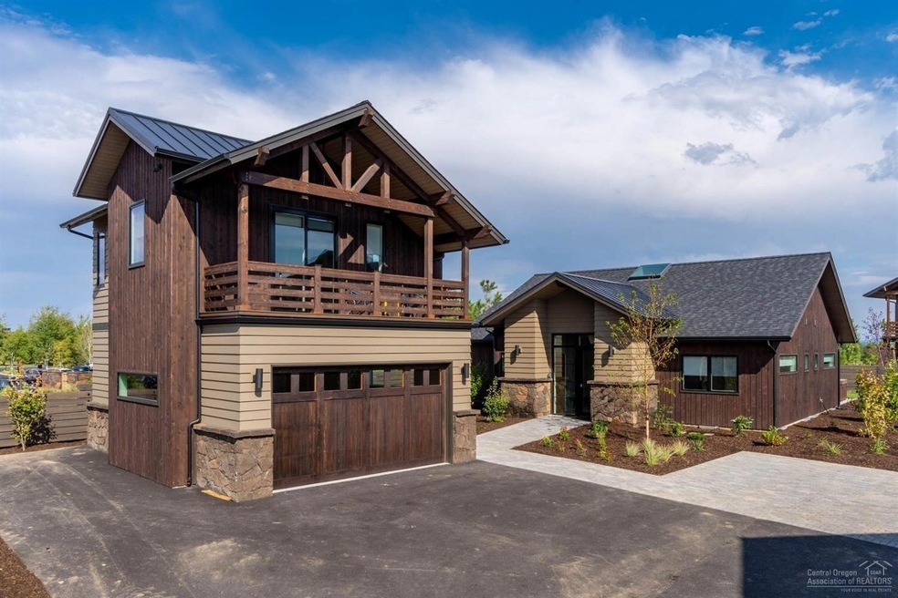 19220 Gateway Loop, Bend, OR 97702 - photo 1