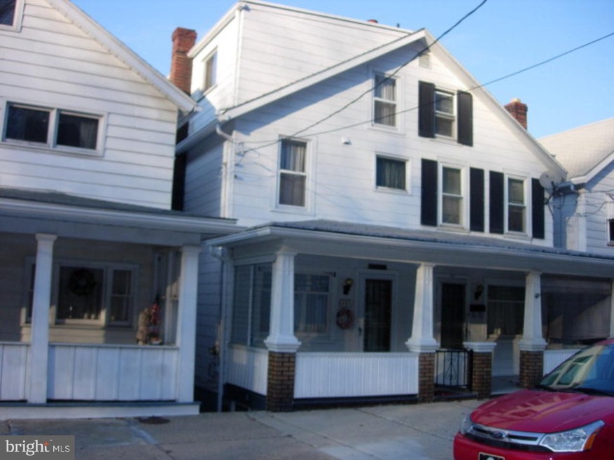 435 E Abbott St, Lansford, PA 18232 - photo 1