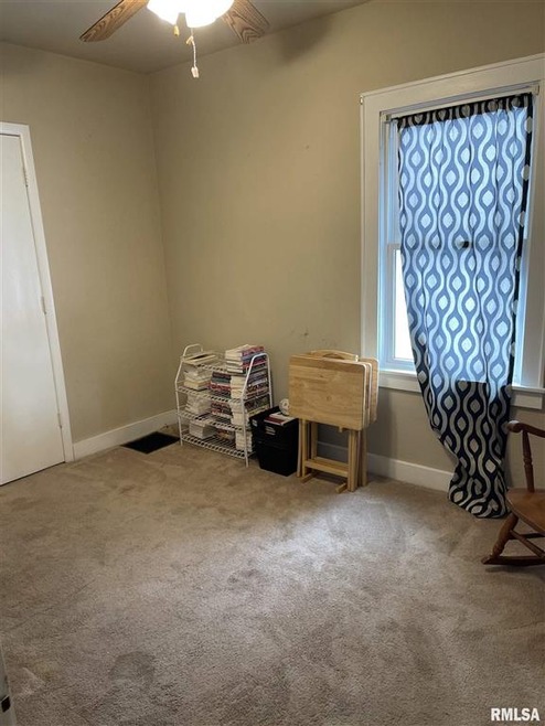 3433 N Fillmore St, Davenport, IA 52806 - photo 1