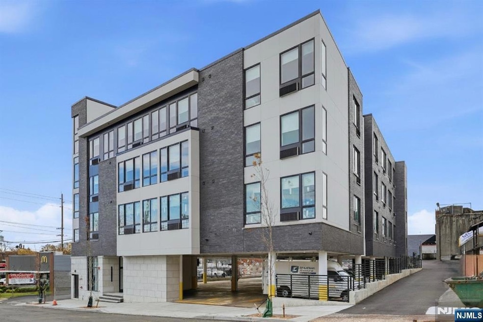 9 E Passaic St unit 203, Maywood, NJ 07607 - photo 1