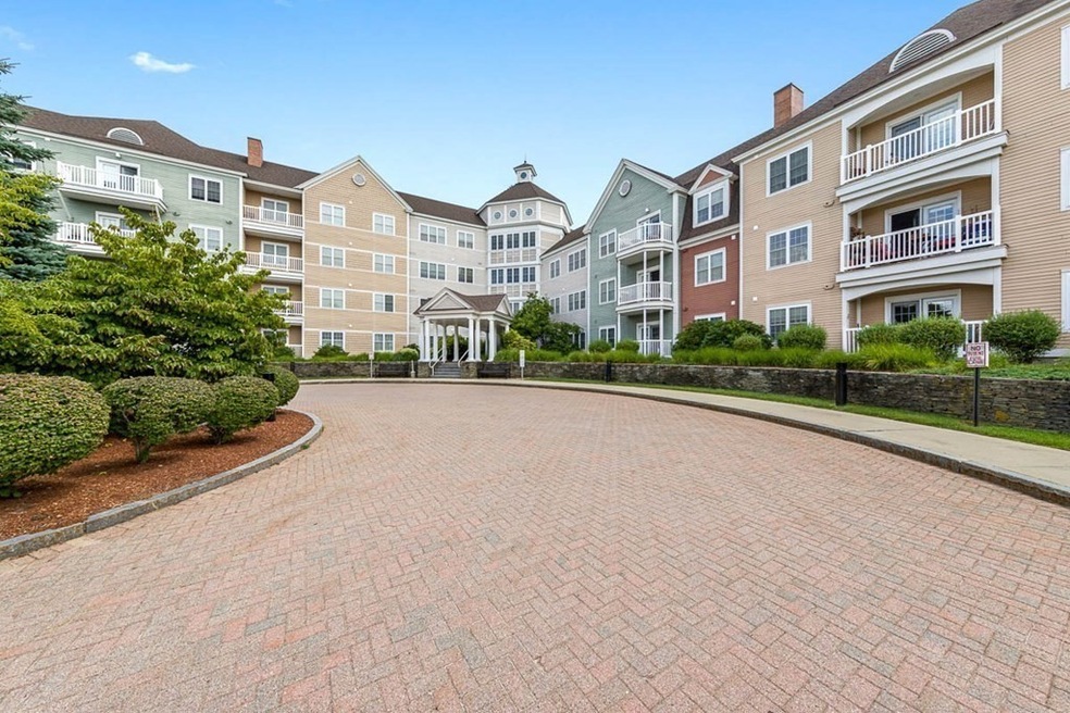 6 Woodman Way unit 120, Newburyport, MA 01950 - photo 1