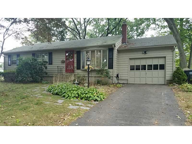 15 Lazywood Ln, Warwick, RI 02889 - photo 1