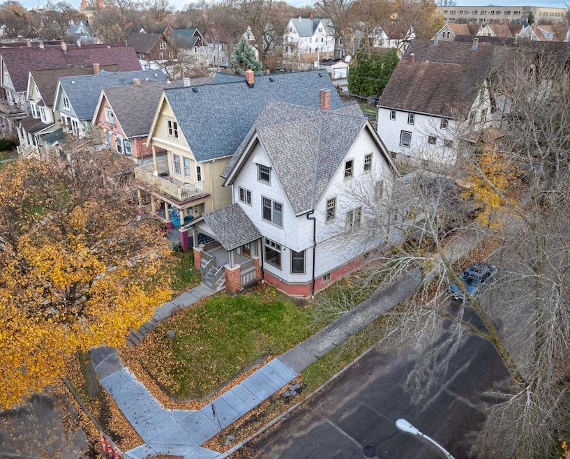 3249 W Mckinley Blvd unit 3251, Milwaukee, WI 53208 - photo 1