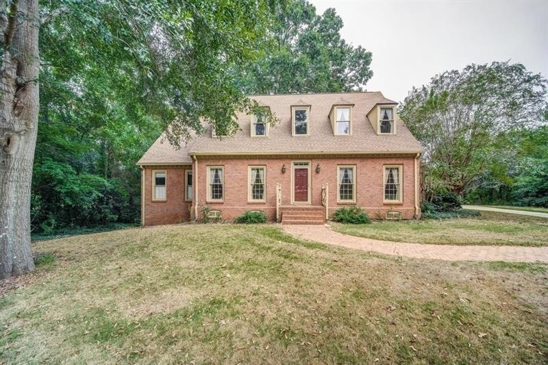 110 Old Virginia Cir, Jonesboro, GA 30236 - photo 1