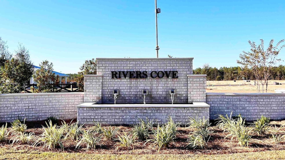 RIVERS COVE ENTRANCE