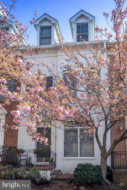 2406 13th Ct N, Arlington, VA 22201 - photo 1