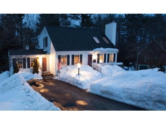 11 Durell Dr, Newmarket, NH 03857 - photo 1