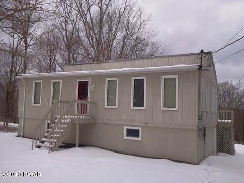 2051 Surrey Dr, Blooming Grove Township, PA 18428 - photo 1