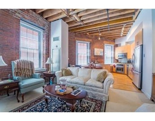 99 Broad St unit 3F, Boston, MA 02110 - photo 1