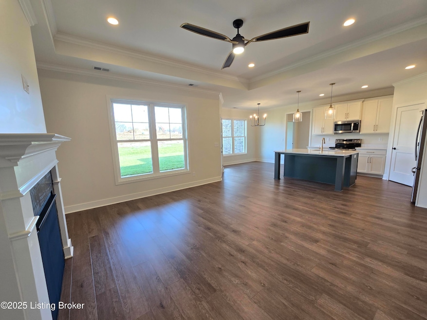 4425 Lochridge Pkwy, Jeffersontown, KY 40299 - photo 1