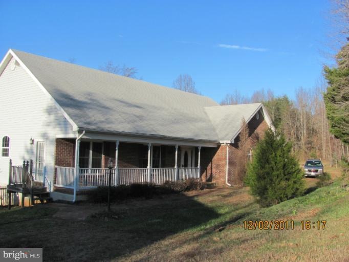 1070 Amys Way, Amissville, VA 20106 - photo 1