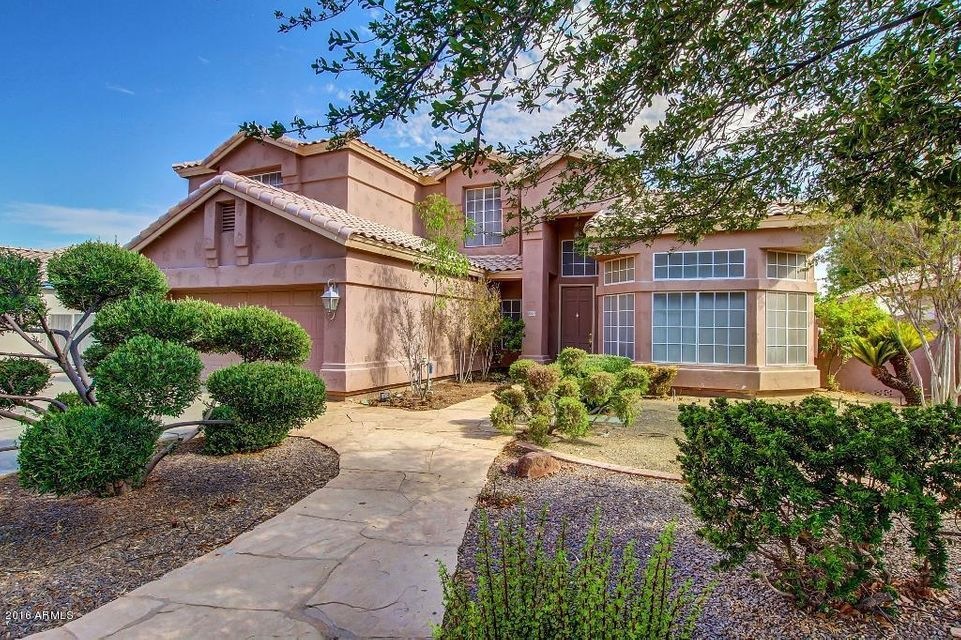 Spectacular Curb Appeal