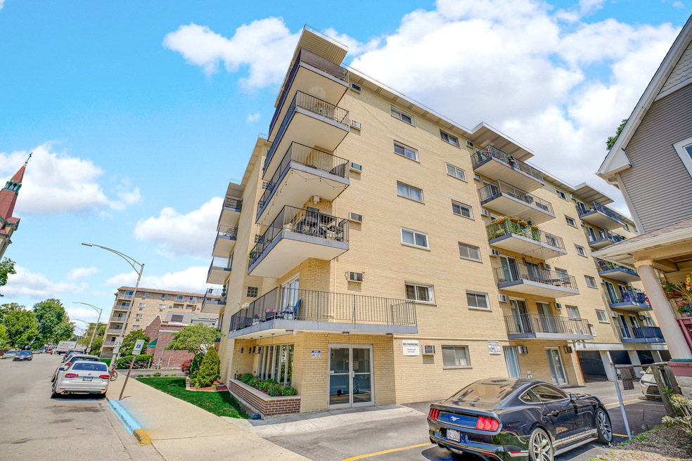 Sold $126,000 • Co-Listing Agent