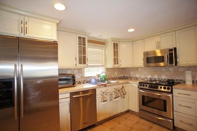 37 Nash Place unit 1, Norwalk, CT 06854 - photo 1