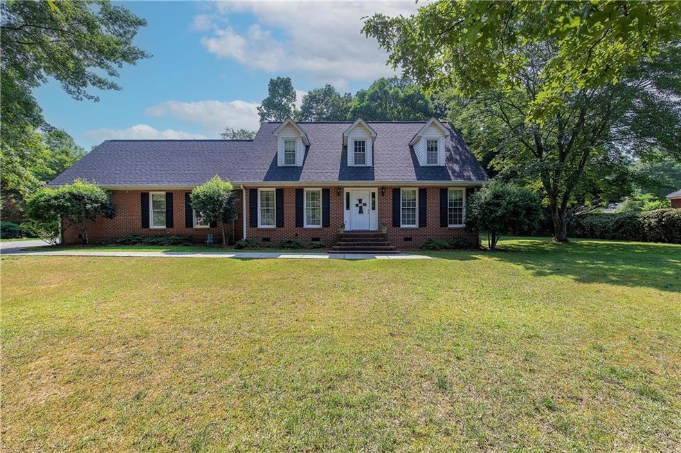 455 Cumberland Dr NE, Calhoun, GA 30701 - photo 1