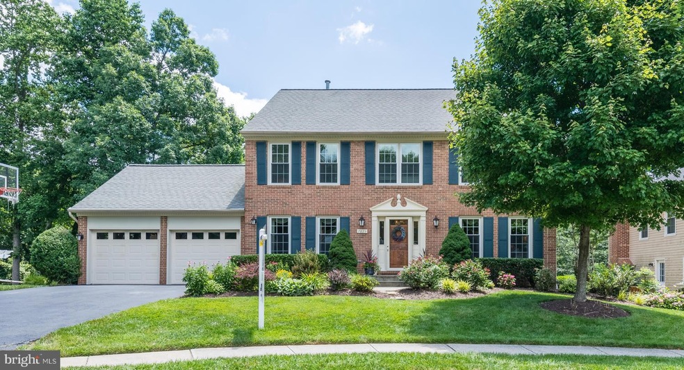 7823 Lakeland Valley Dr, Springfield, VA 22153 - photo 1