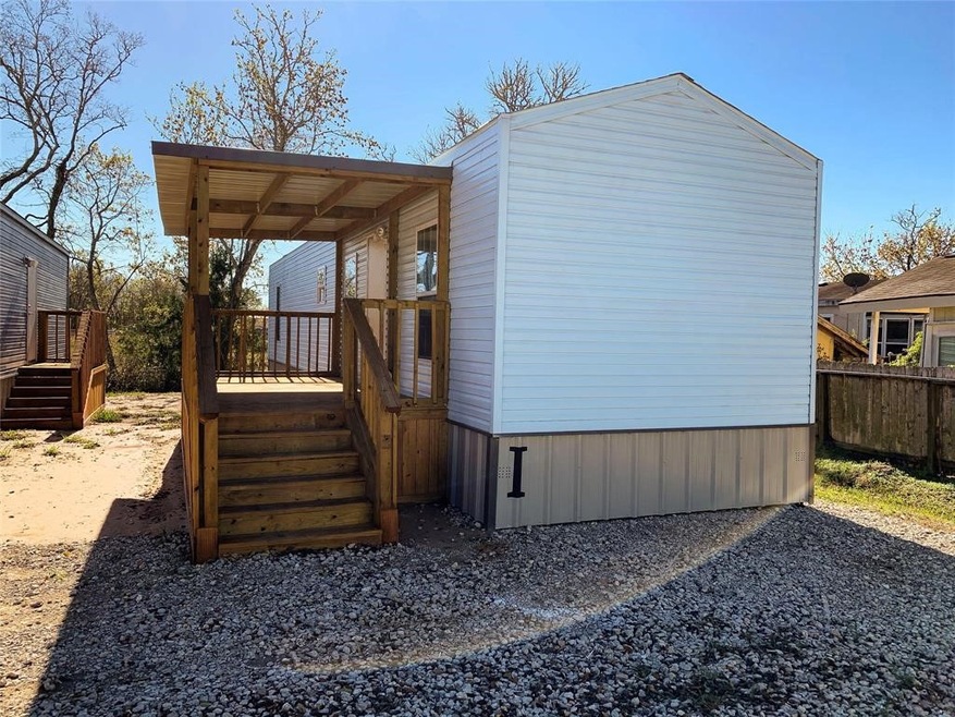 3621 County Road 161 unit I, Alvin, TX 77511 - photo 1