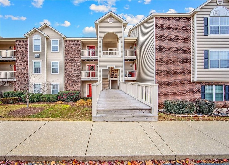2700 Preston Woods Ln unit 3, Fayetteville, NC 28304 - photo 1