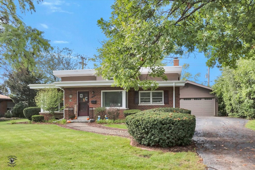 1026 Braemar Rd, Flossmoor, IL 60422 - photo 1