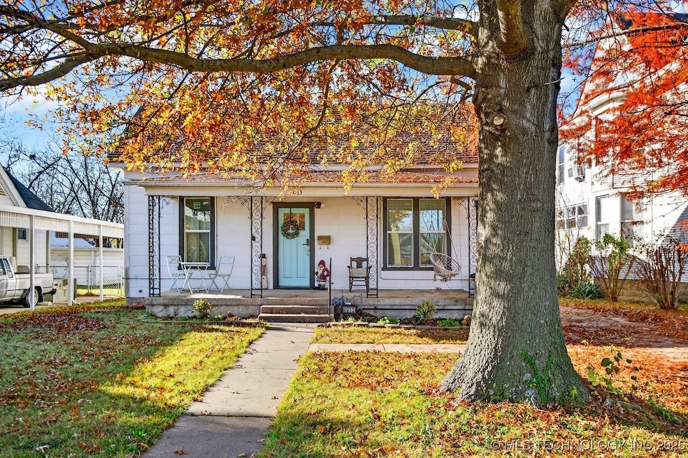 1013 S Johnstone Ave, Bartlesville, OK 74003 - photo 1