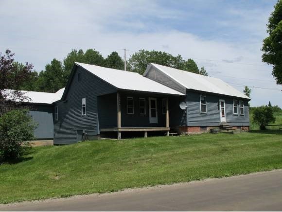 2890 Spaulding Rd, Saint Johnsbury, VT 05819 - photo 1