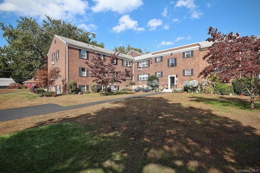 123 S Highland Ave unit A4, Ossining, NY 10562 - photo 1