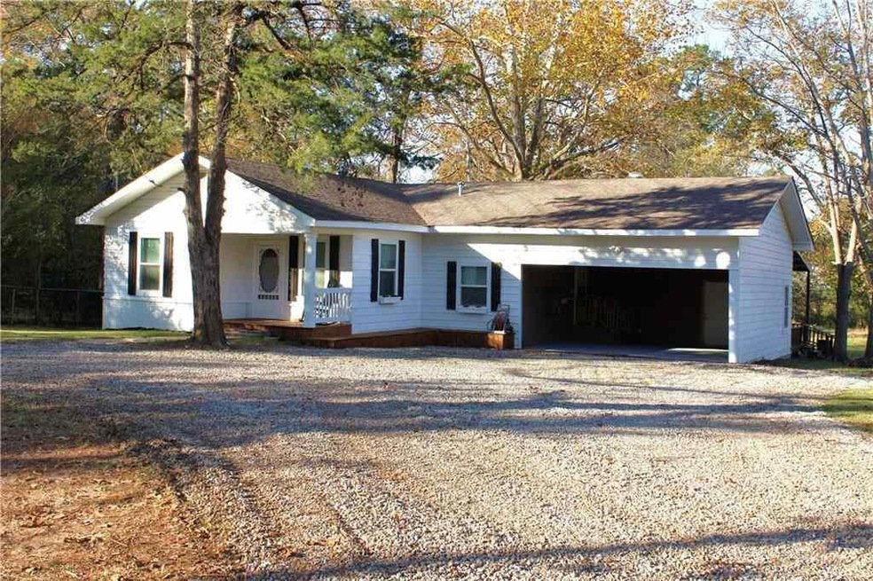 202 Holly Moore Dr, Pineville, LA 71360 - photo 1