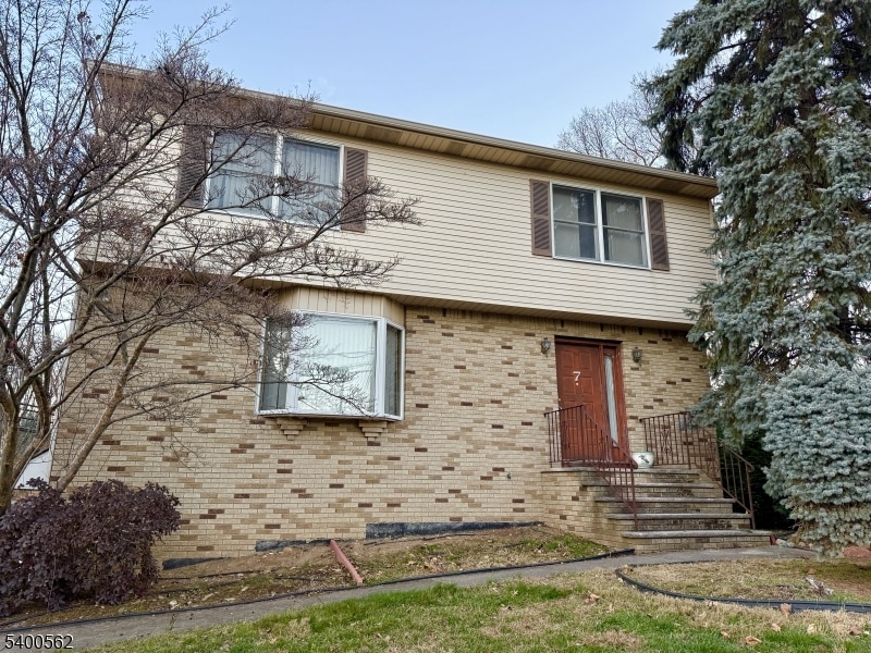 7 Walray Ave, North Haledon, NJ 07508 - photo 1