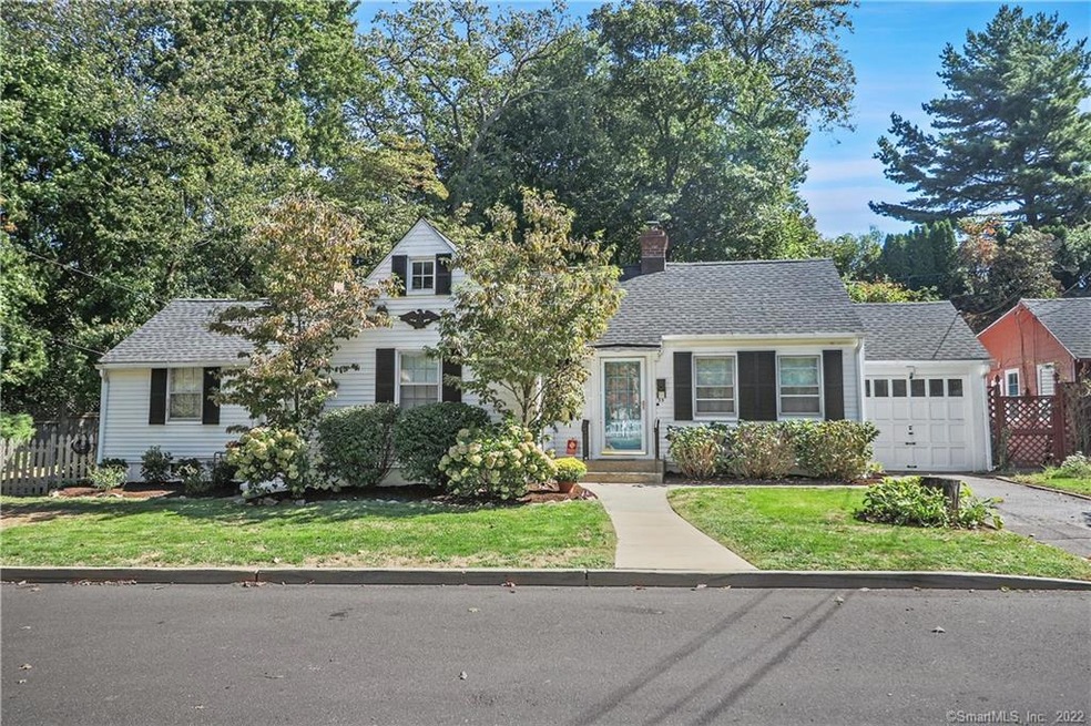 35 Brooklawn Ave, Norwalk, CT 06854 - photo 1