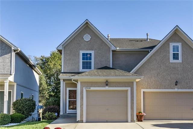 You will love this stucco front elevation!