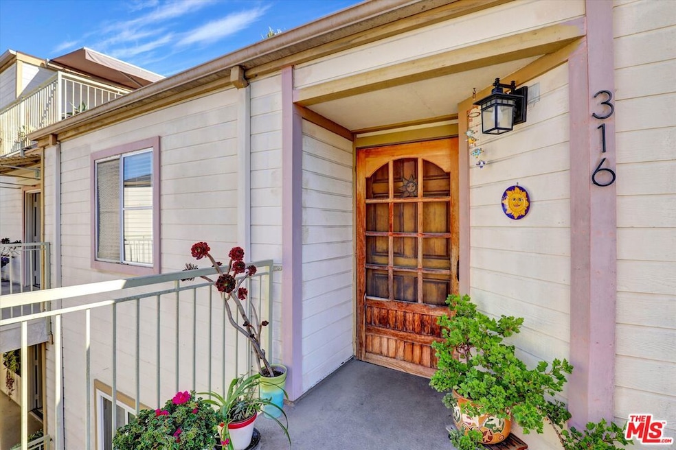 Chestnut Villas unit 316, Long Beach, CA 90802 - photo 1