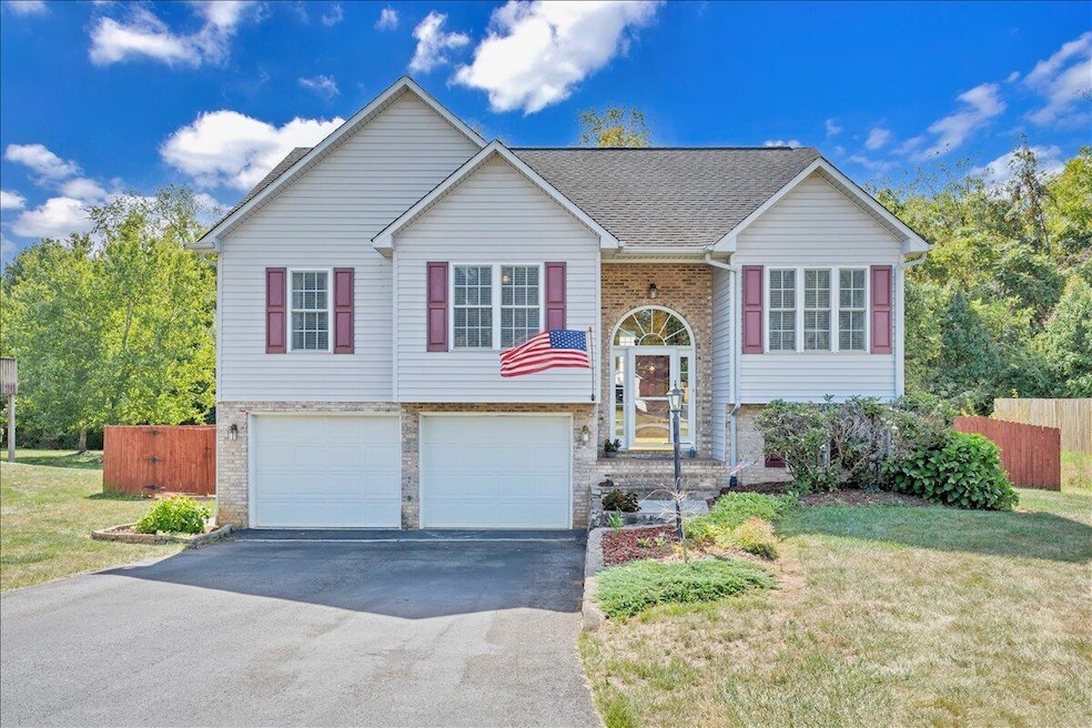 Sold $400,000 • Co-Listing Agent