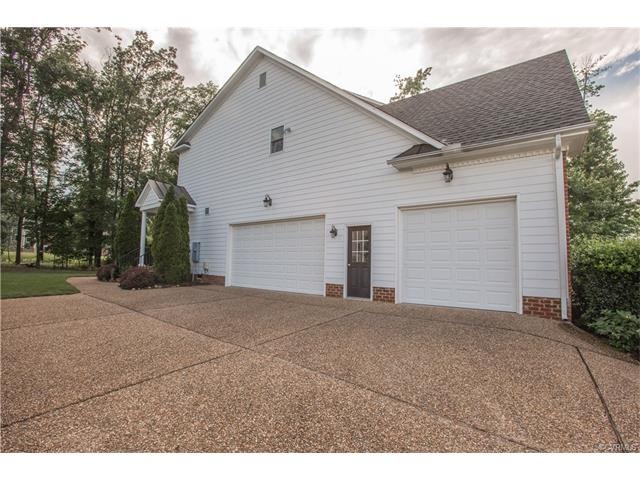 4206 Welby Dr, Midlothian, VA 23113 - photo 1