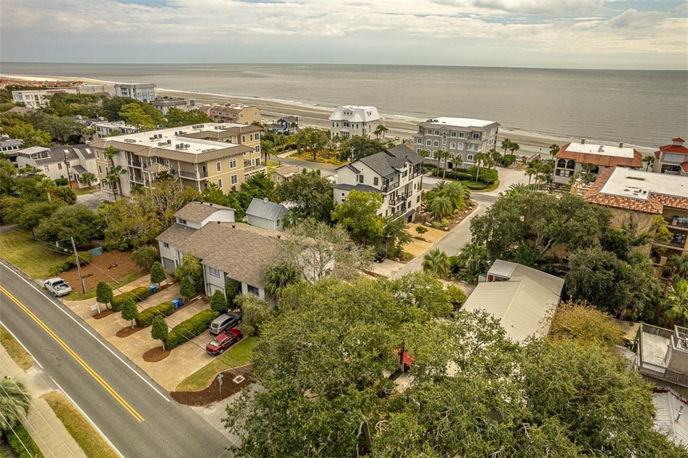 1008 Ocean Blvd, Saint Simons Island, GA 31522