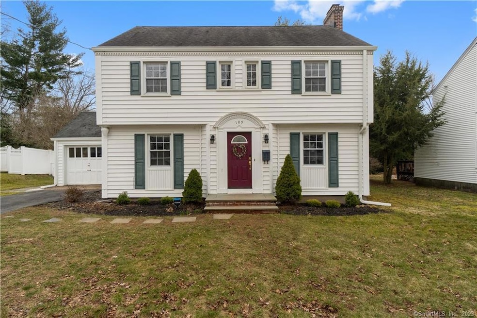 109 Gillies Rd, Hamden, CT 06517 - photo 1