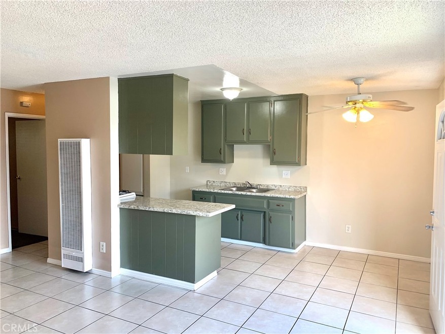 650 N 3rd Ave unit C, Upland, CA 91786 - photo 1