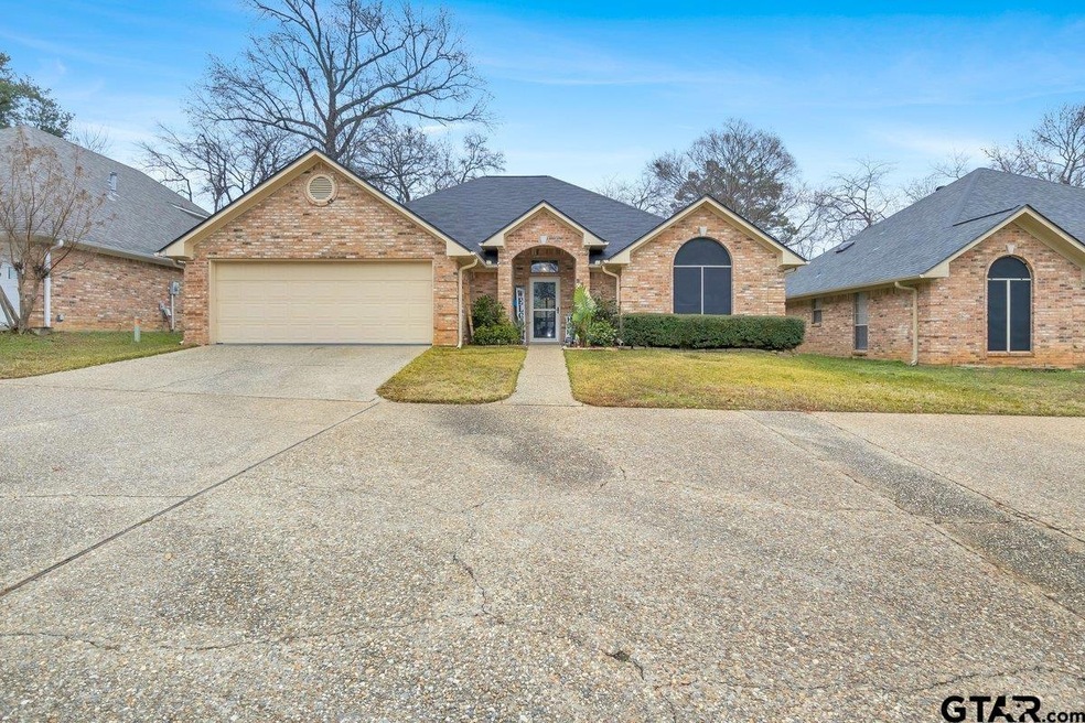 2816 Crestview Ave, Tyler, TX 75701 - photo 1