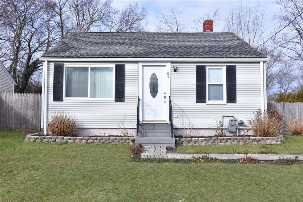 105 Bartlett Dr, Warwick, RI 02886 - photo 1