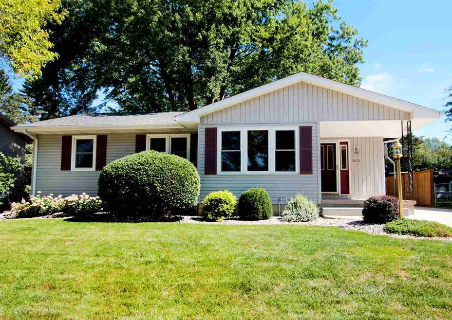 3610 Knoll Ridge Dr, Cedar Falls, IA 50613 - photo 1